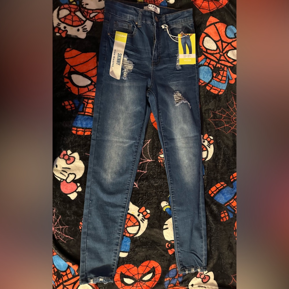 jeans Size 3 new with tags